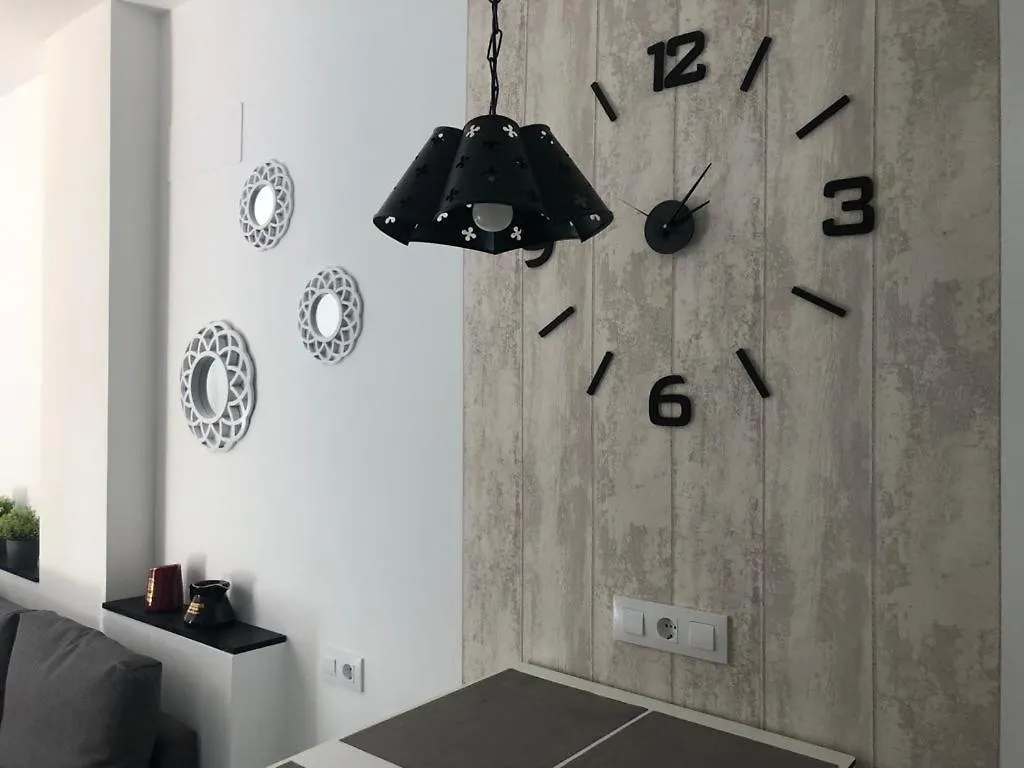 Allo Apartments 