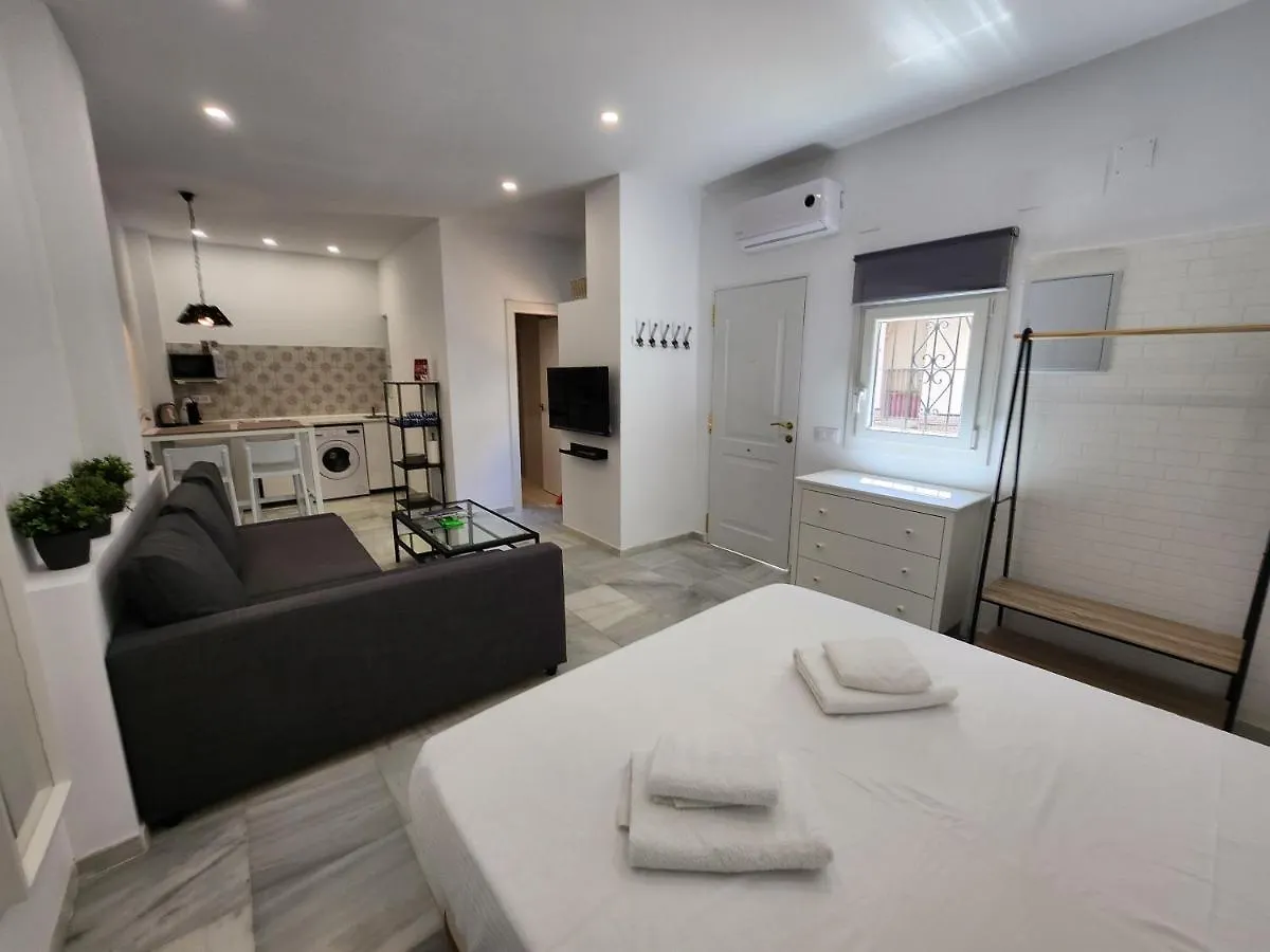 Allo Apartments 