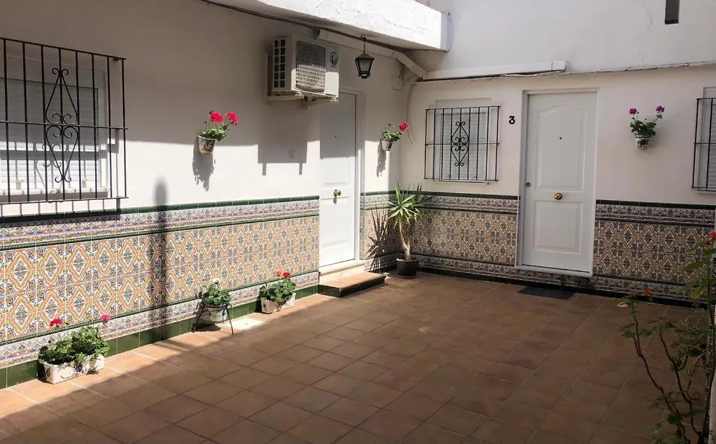 Allo Apartments 